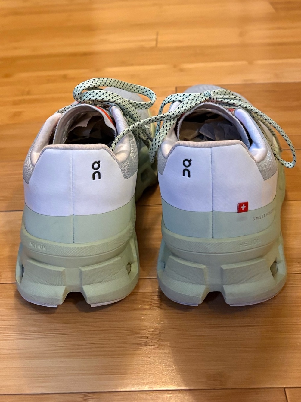 On Running Women’s Cloudmonster Shoes- Size 8.5 - Picture 4 of 9